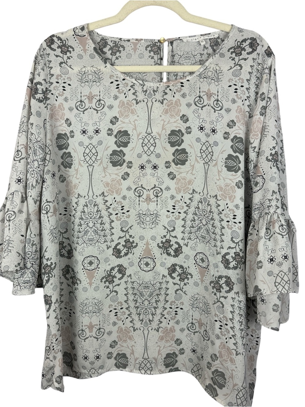Violet & Claire Damask Floral Bell Ruffle 3/4 Sleeve Blouse XL Gray Pink